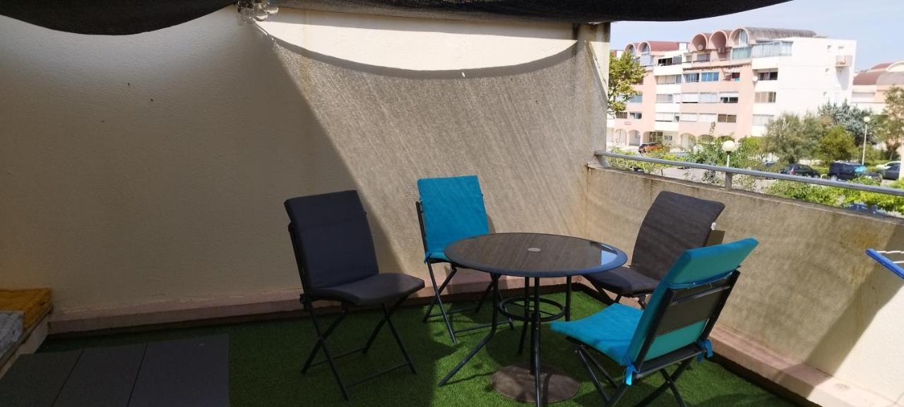 Joli Appartement Avec Grande Et Belle Terrasse, Au Pied De La Plage Du Grazel! Gruissan Exterior foto